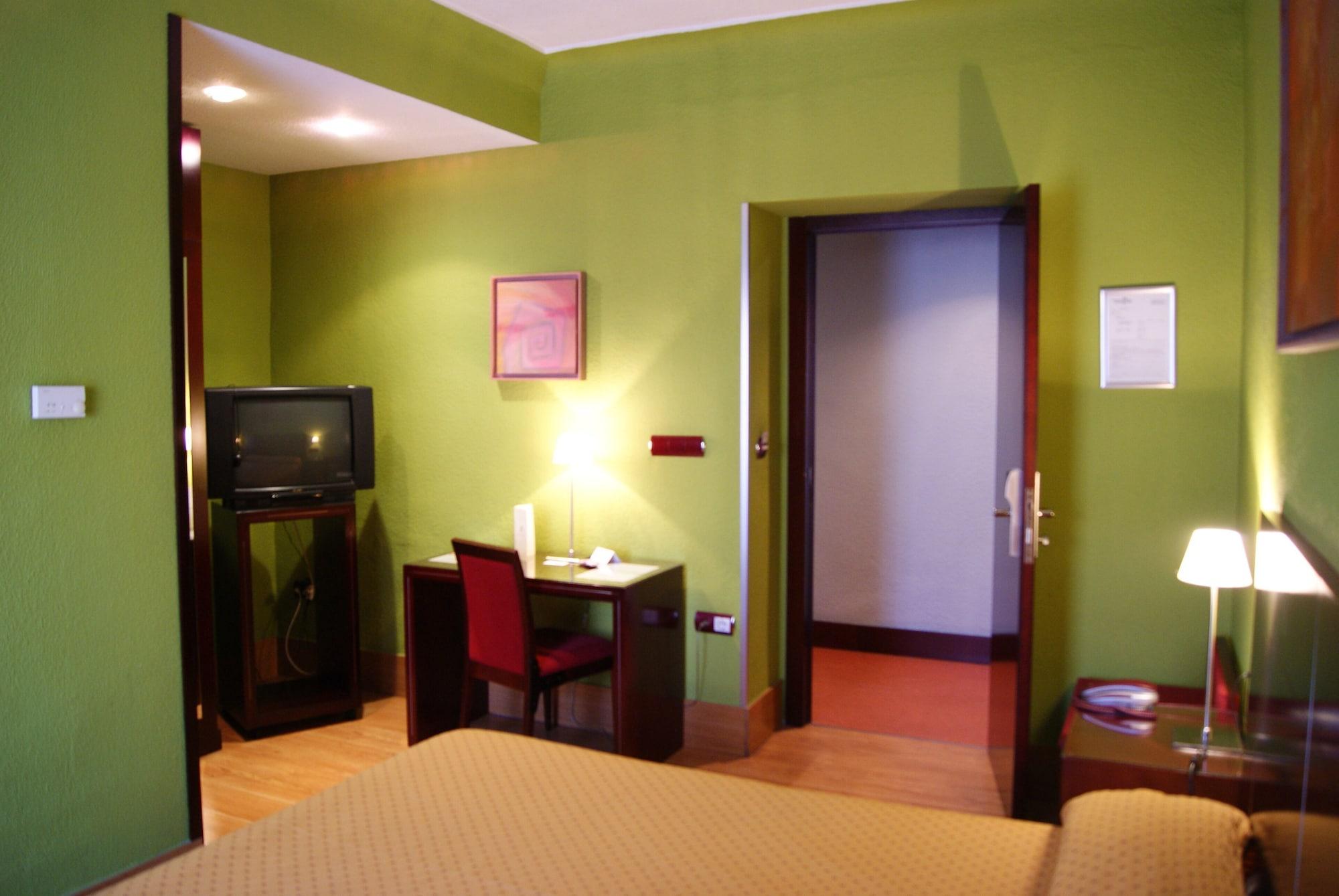 Carlos V Hotel Granada