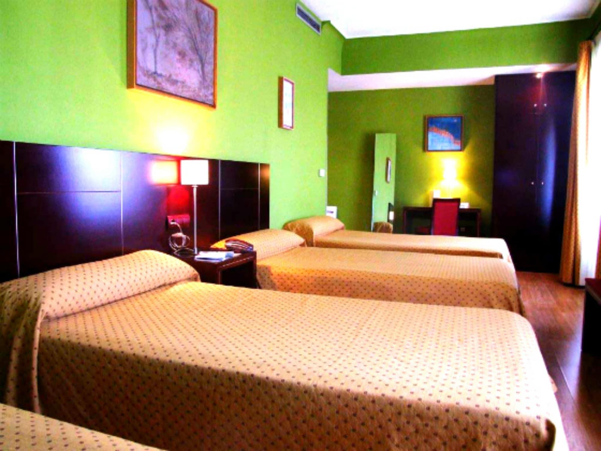 Carlos V Hotel Grenada