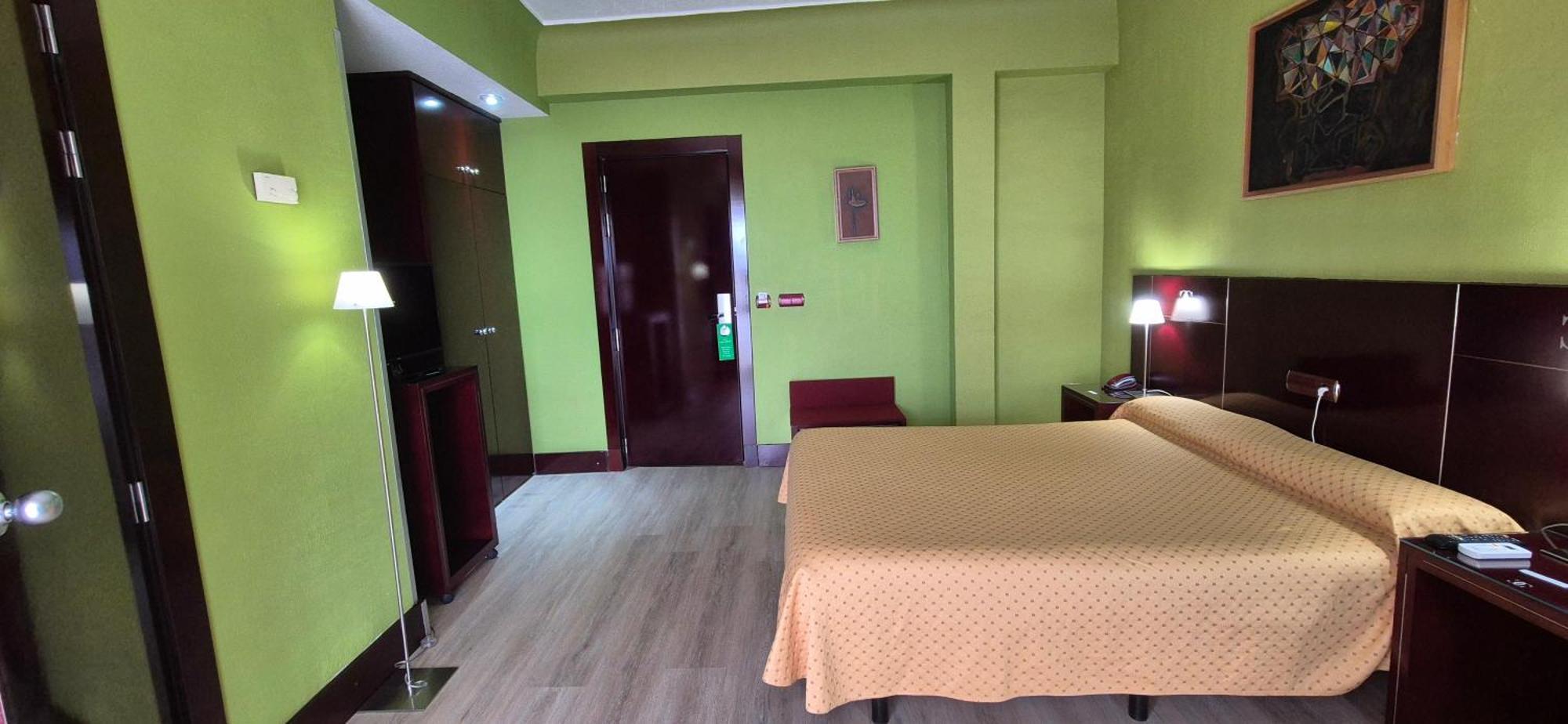 Hotel Carlos V Granada