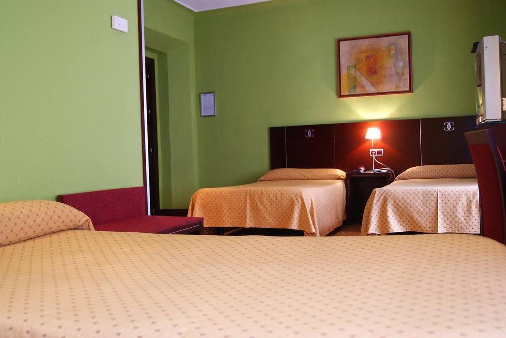 Carlos V Hotel